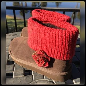 EUC Uggs Girl’s Size 2